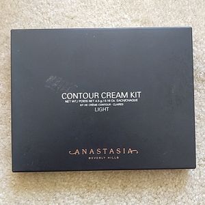 Anastasia Contour Kit LIGHT